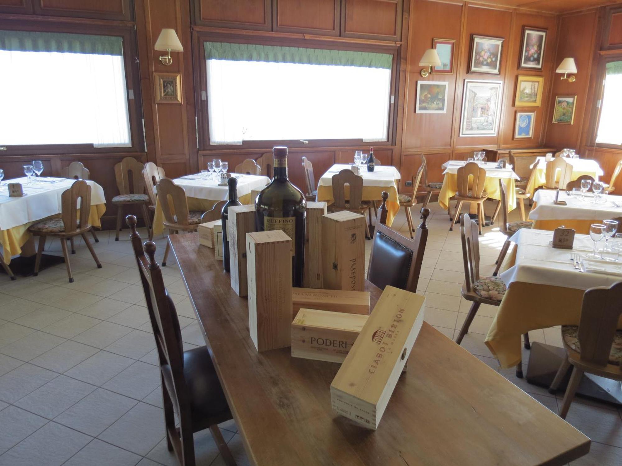 La Baita D'Oro Ristorante Residence Monteduro エクステリア 写真