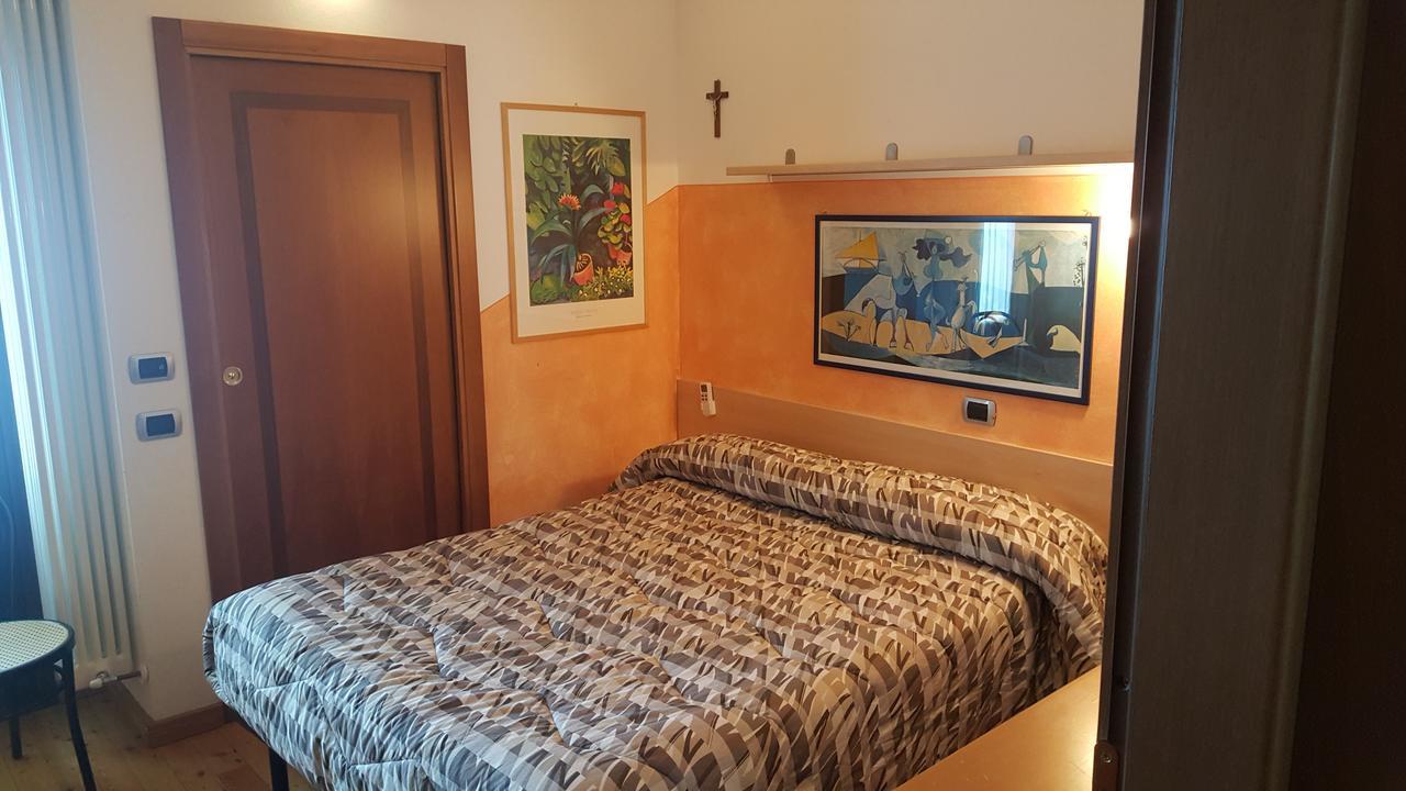 La Baita D'Oro Ristorante Residence Monteduro エクステリア 写真