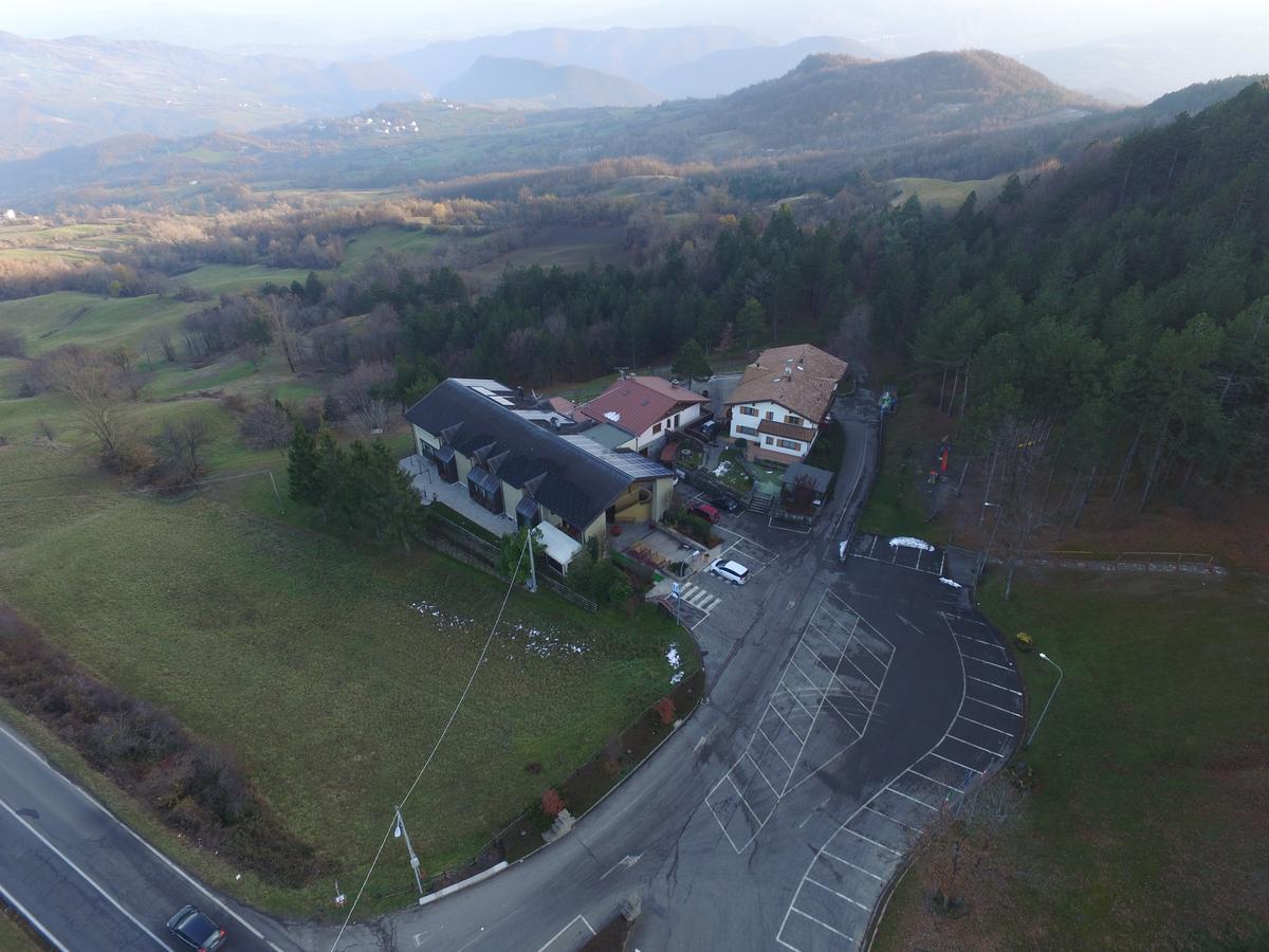 La Baita D'Oro Ristorante Residence Monteduro エクステリア 写真