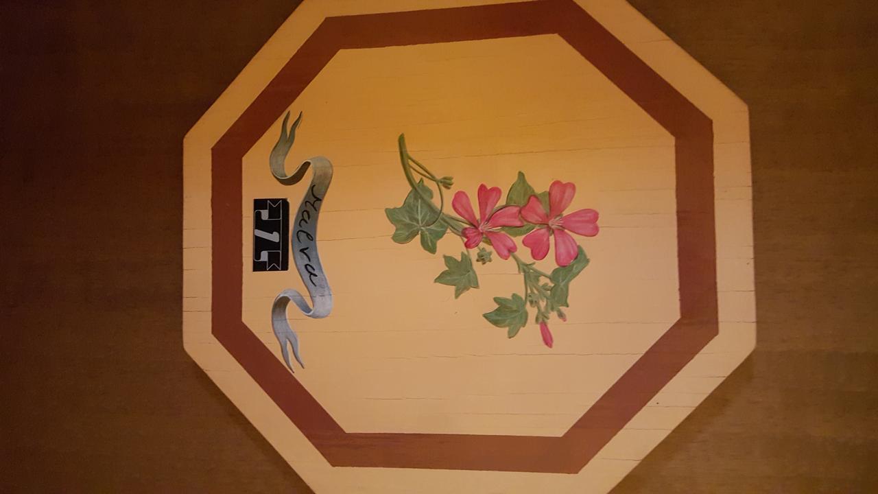 La Baita D'Oro Ristorante Residence Monteduro エクステリア 写真