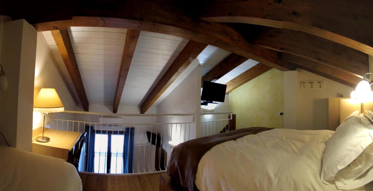 La Baita D'Oro Ristorante Residence Monteduro エクステリア 写真